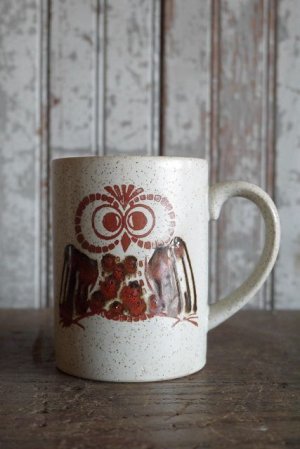 画像1: アンティーク　フクロウモチーフ　陶器製マグカップ （観賞用） 