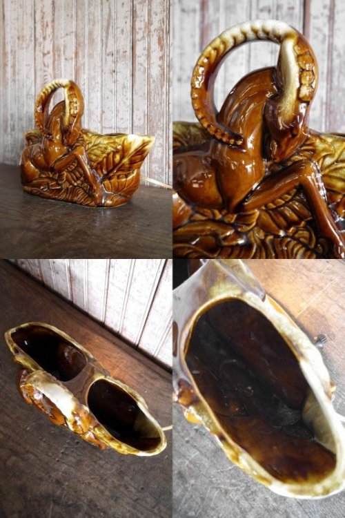 他の写真1: アンティーク　陶器製　ゴートデザインテーブルランプ