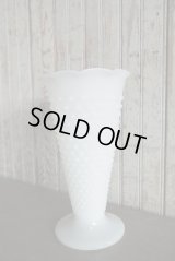 アンティーク　ミルクガラス　フラワーベース