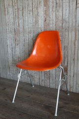 アンティーク　Herman Miller社　Eames Side Shell Chair 