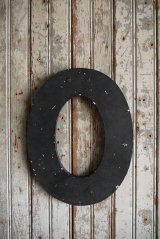 画像: アンティーク　アルファベット　O　メタルサイン 